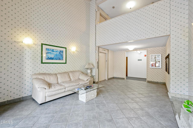 Foto del edificio - 4239 Vía Arbolada