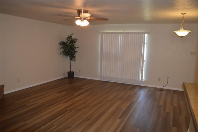 Foto del edificio - 5329 Strickland Ave