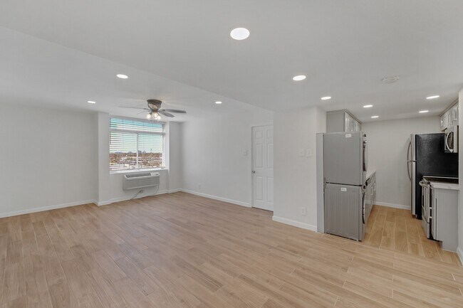 Foto del edificio - 7520 Hornwood Dr