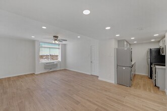 Building Photo - 7520 Hornwood Dr