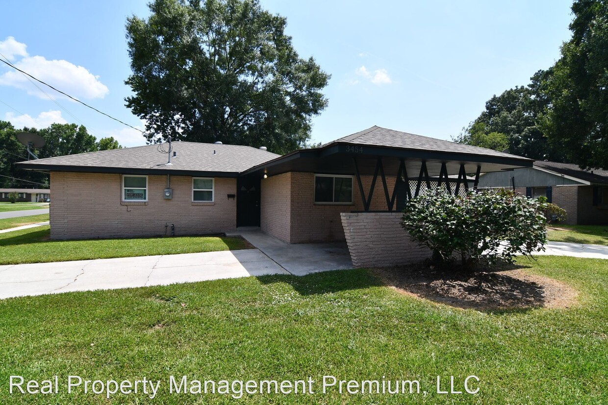 Foto principal - 3 br, 1.5 bath House - 3454 Harrison St