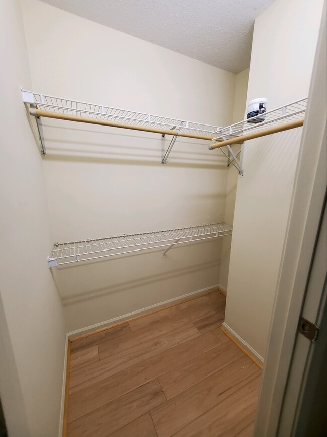 Building Photo - 38 Cambridge Dr