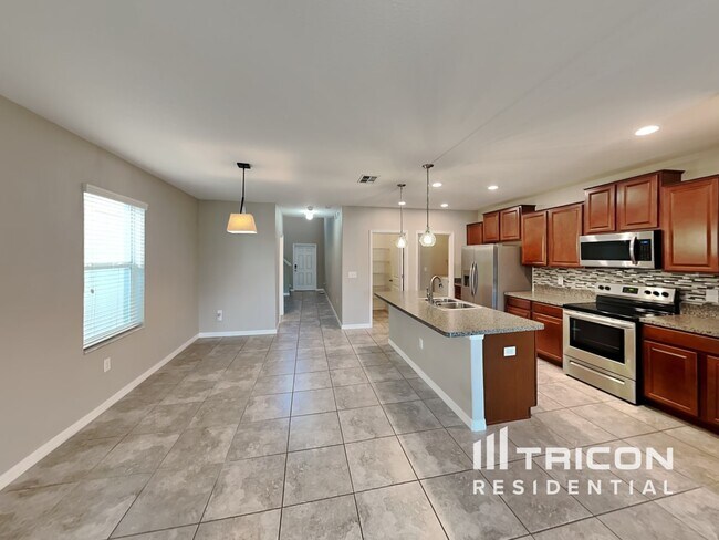 Building Photo - 17007 Peaceful Valley Dr