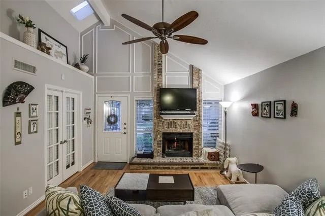 Building Photo - 3431 San Jacinto St