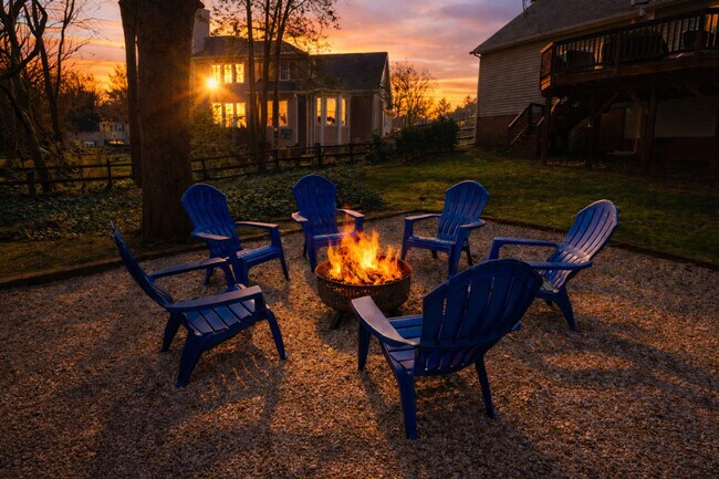 Foto del edificio - 10301 Rougemont Ln