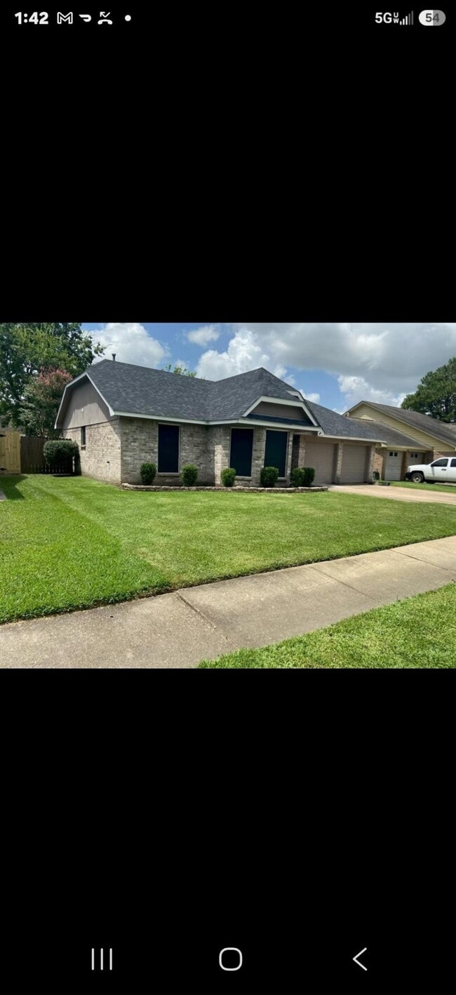 Building Photo - 3427 Brookwood Dr