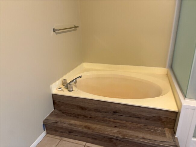 Foto del edificio - 3310 Mulberry Hill Ln