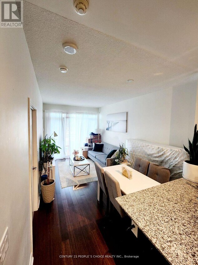 Building Photo - 360 Square One Dr