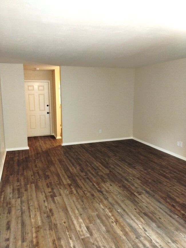 Building Photo - 160 Whitney Blvd