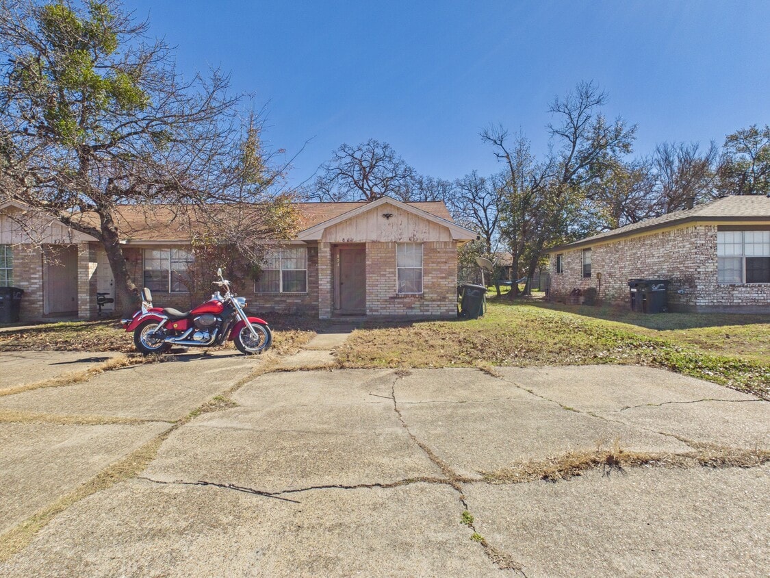 Foto del edificio - 824 San Saba Dr