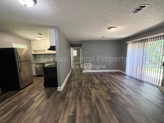 Building Photo - 1512 Waverly Way