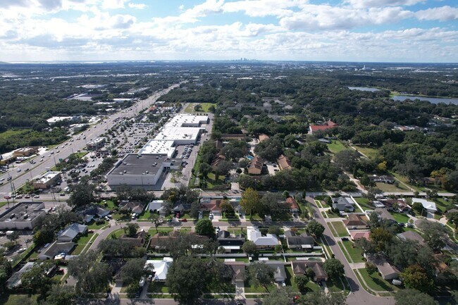 Foto del edificio - 3 Bed - 2 Bath - Fenced Yard - Great Location