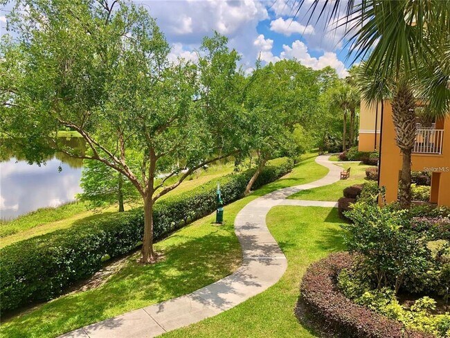 Foto del edificio - 5447 Vineland Rd