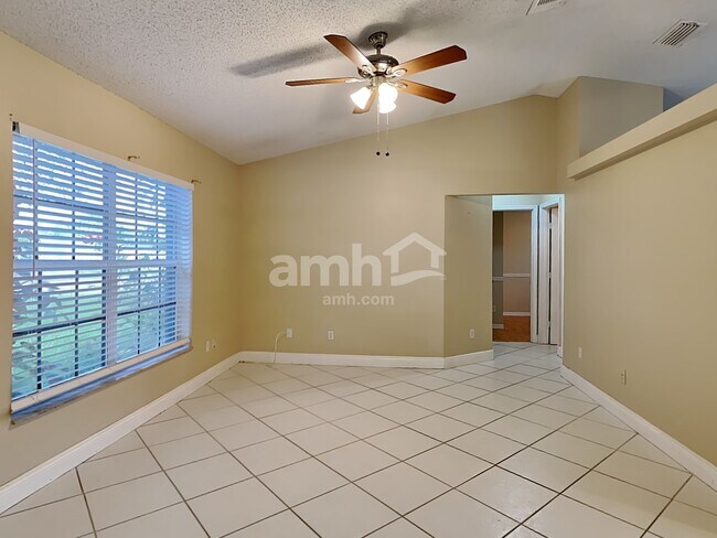 Foto del edificio - 4352 SW Elaine Court
