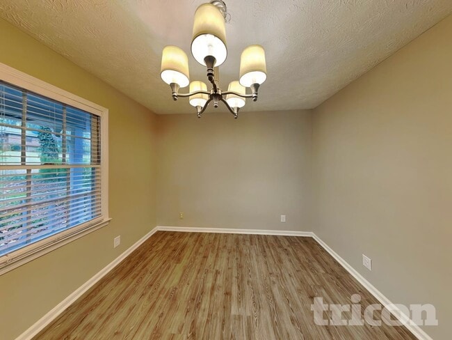 Building Photo - 145 Victoria Station