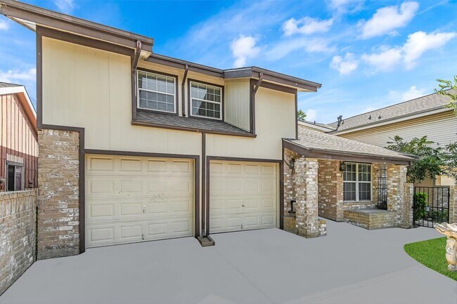 Building Photo - 13511 Hollowgreen Ct
