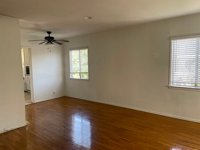 Building Photo - 8561 Colgate Ave