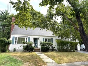 Building Photo - 38 E Commonwealth Dr