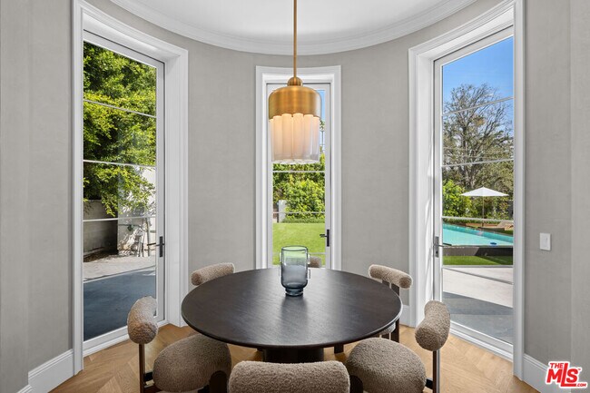 Foto del edificio - 616 N Alpine Dr