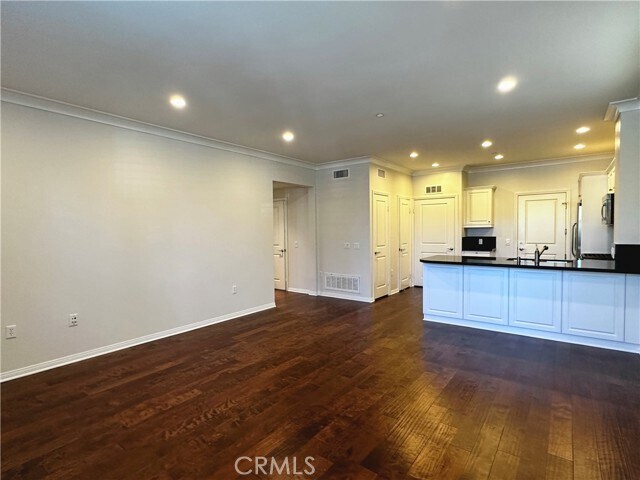 Building Photo - 124 Coralwood