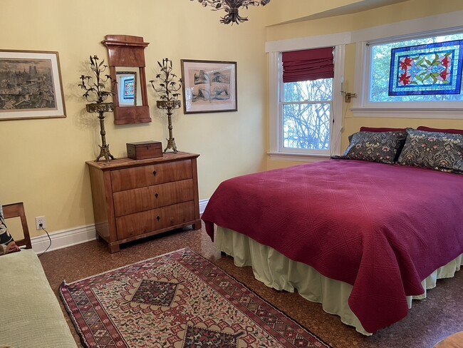 Queen bedroom - 2029 W 30th St