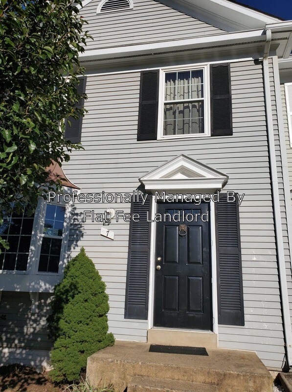 Foto principal - 7 Clinton Ct