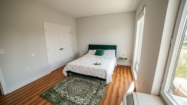 Interior Photo - citivillage @ st. georges ave