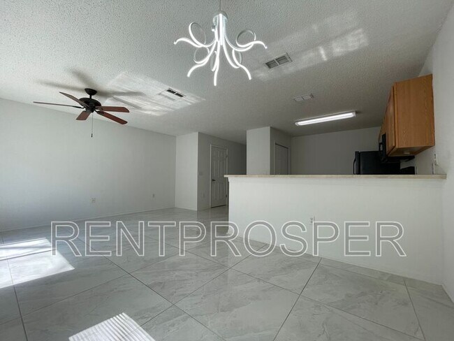 Foto del edificio - 5081 Kingscrest Ln