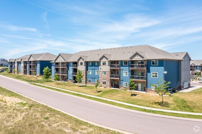 Building Photo - Village at Three Fountains