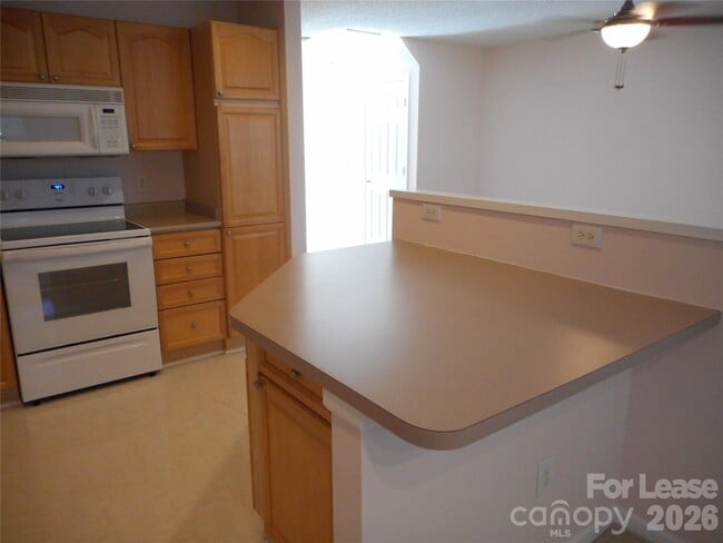 Foto del edificio - 9629 Elizabeth Townes Ln