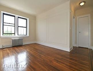 Foto del edificio - 7705 Bay Pkwy