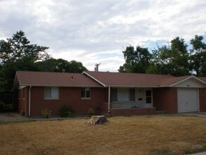 Building Photo - 3505 Sheridan Ave