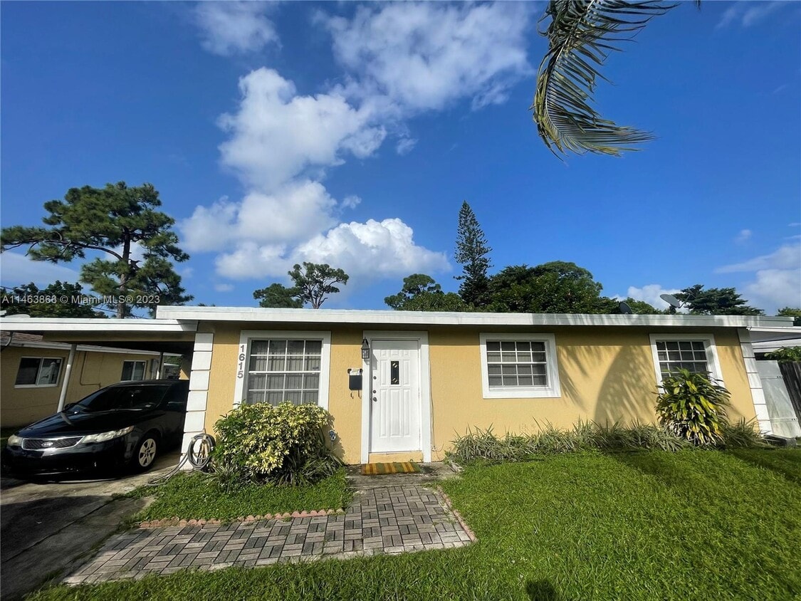 1615 NW 15th Terrace, Fort Lauderdale, FL 33311 House Rental in Fort