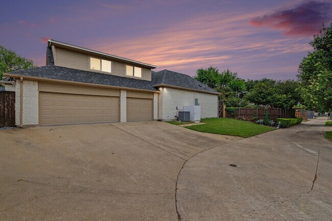 Foto del edificio - 17327 Davenport Rd
