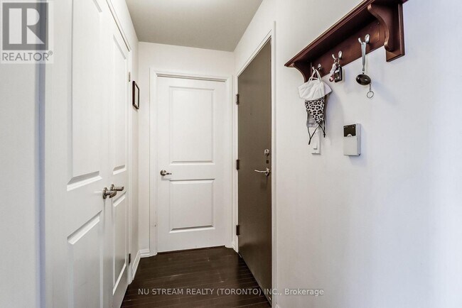 Photo du bâtiment - 35 Hayden St