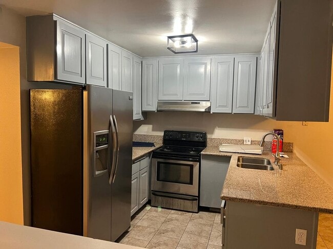 Foto del edificio - 4727 N Cedar Ave