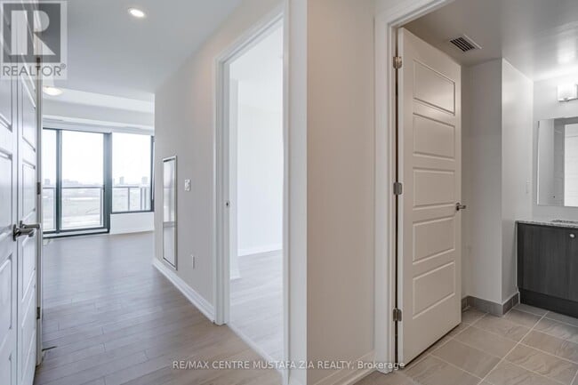 Building Photo - 3006 William Cutmore Blvd