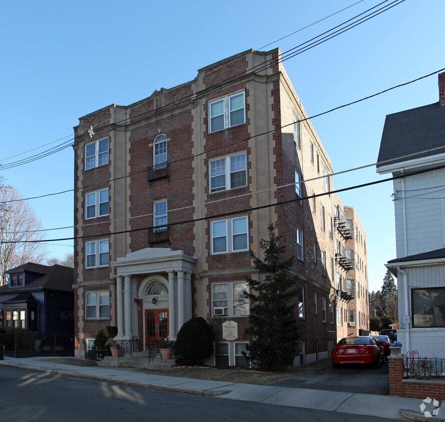 33 Park St, Malden, MA 02148 Apartments in Malden, MA