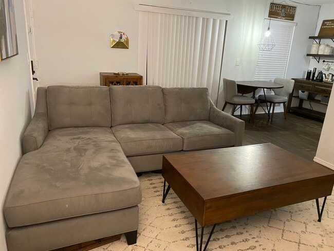 Building Photo - 4611 W North B St