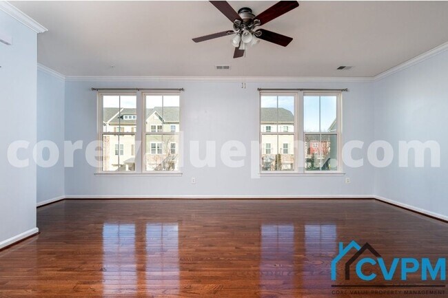 Foto del edificio - 584 Fox River Hills Way