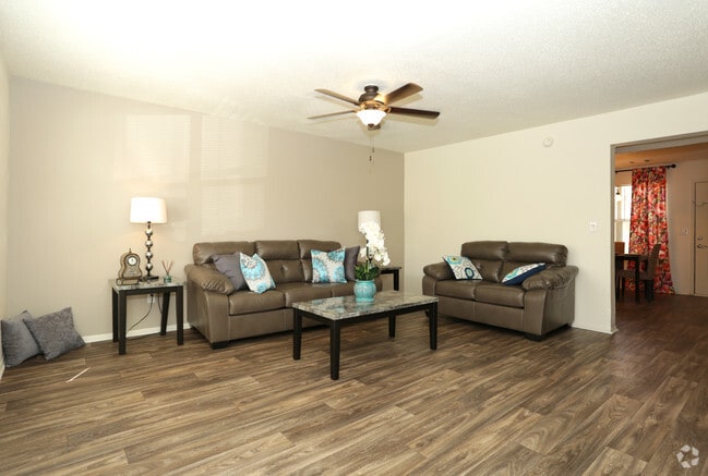 2BR, 2BA - 1,196 SF - Townhomes at Pinehill