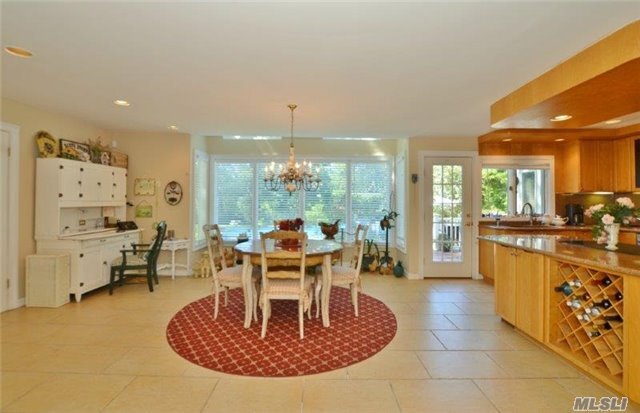 Building Photo - 12 Plover Ln