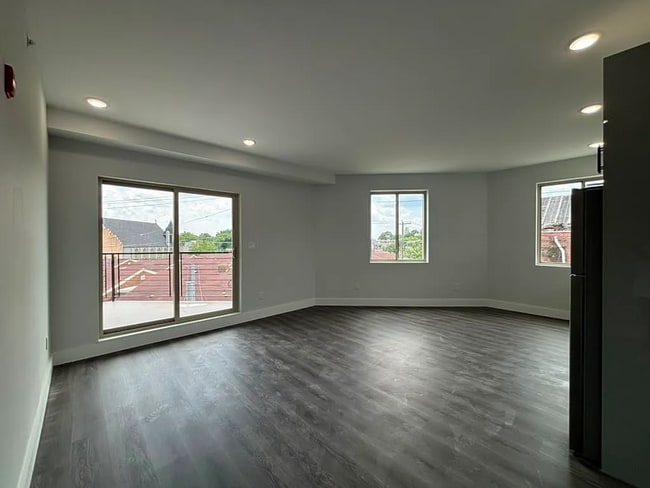 Building Photo - 675 N 41st St