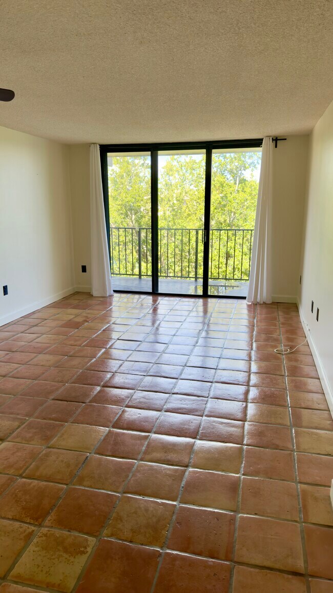 Foto del edificio - 13000 SW 92nd Ave