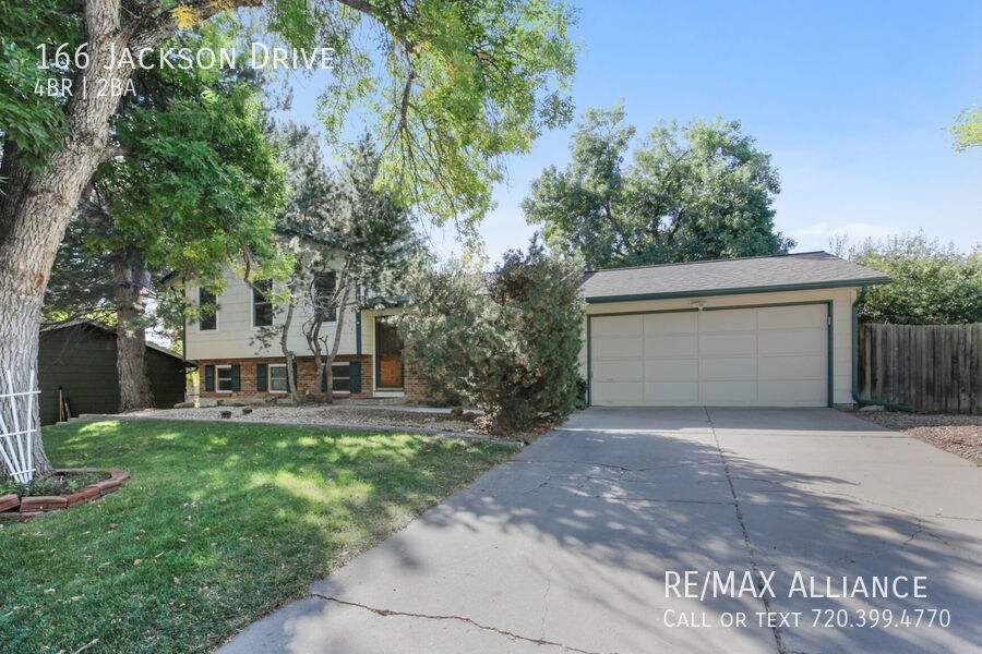 Foto principal - 166 Jackson Dr