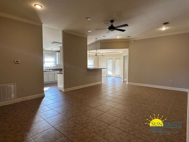 Foto del edificio - Lovely 3 Bedroom Home in Cottages at East River Subdivision!