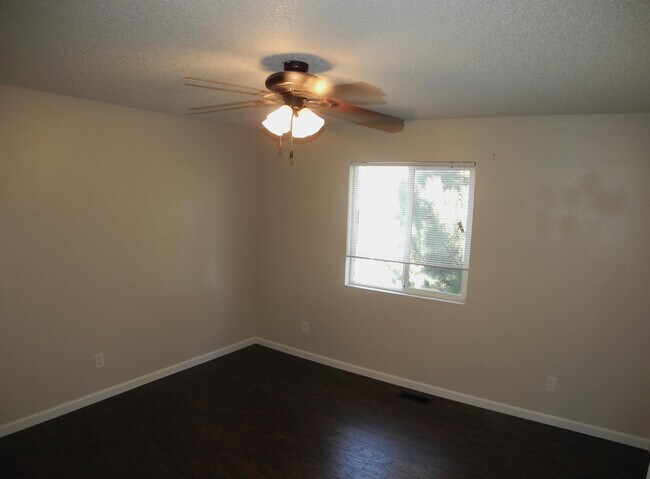 Building Photo - 3149 Bridgewater Dr