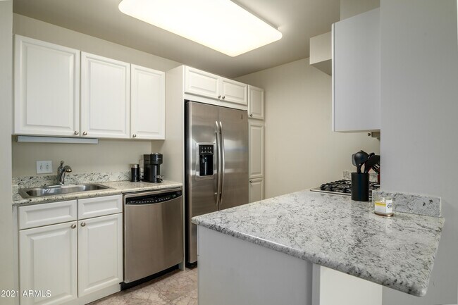 Building Photo - 4808 N 24th St