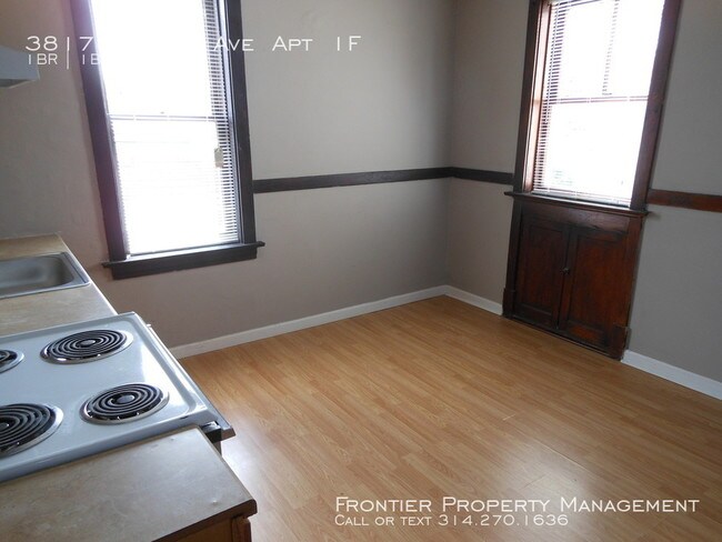 Building Photo - 3817 S Compton Ave