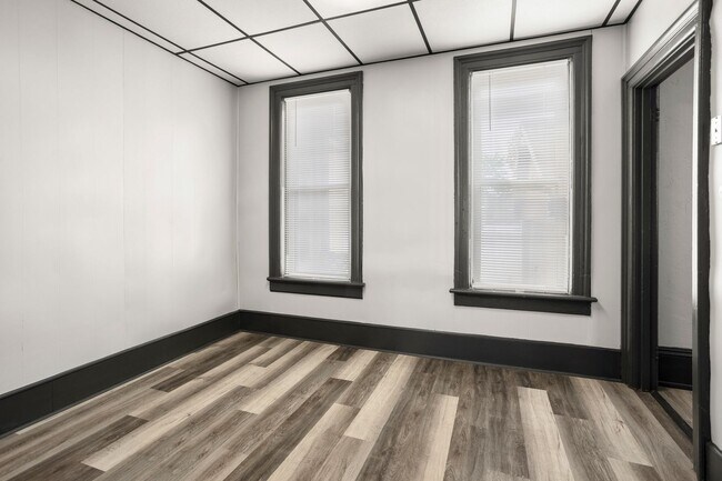 Building Photo - 300 Sherry Street